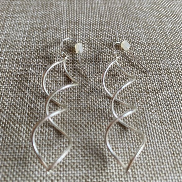 Silver Swirl Earrings - Picture 1 of 4
